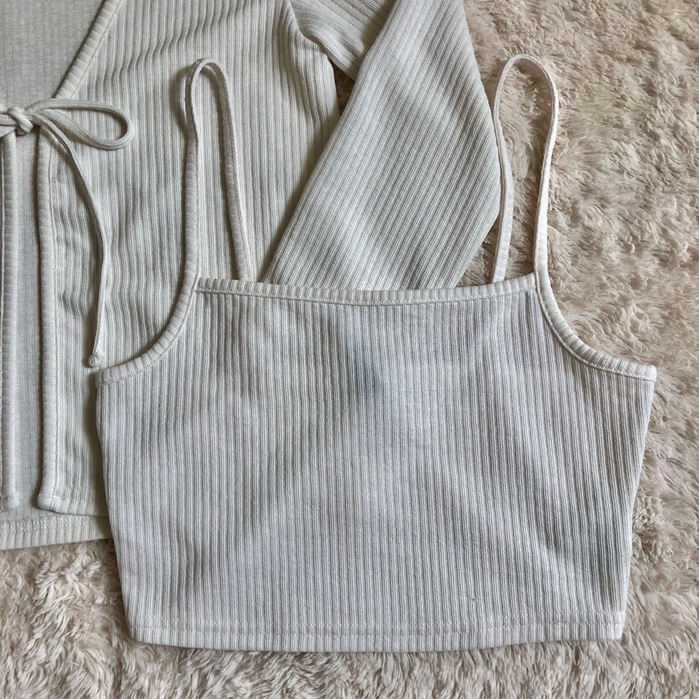 H&M Matching Two-Piece Top Set - Picture 4 of 9